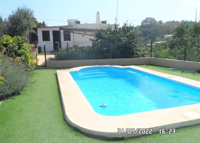 El Arroyuelo إِستيبونا